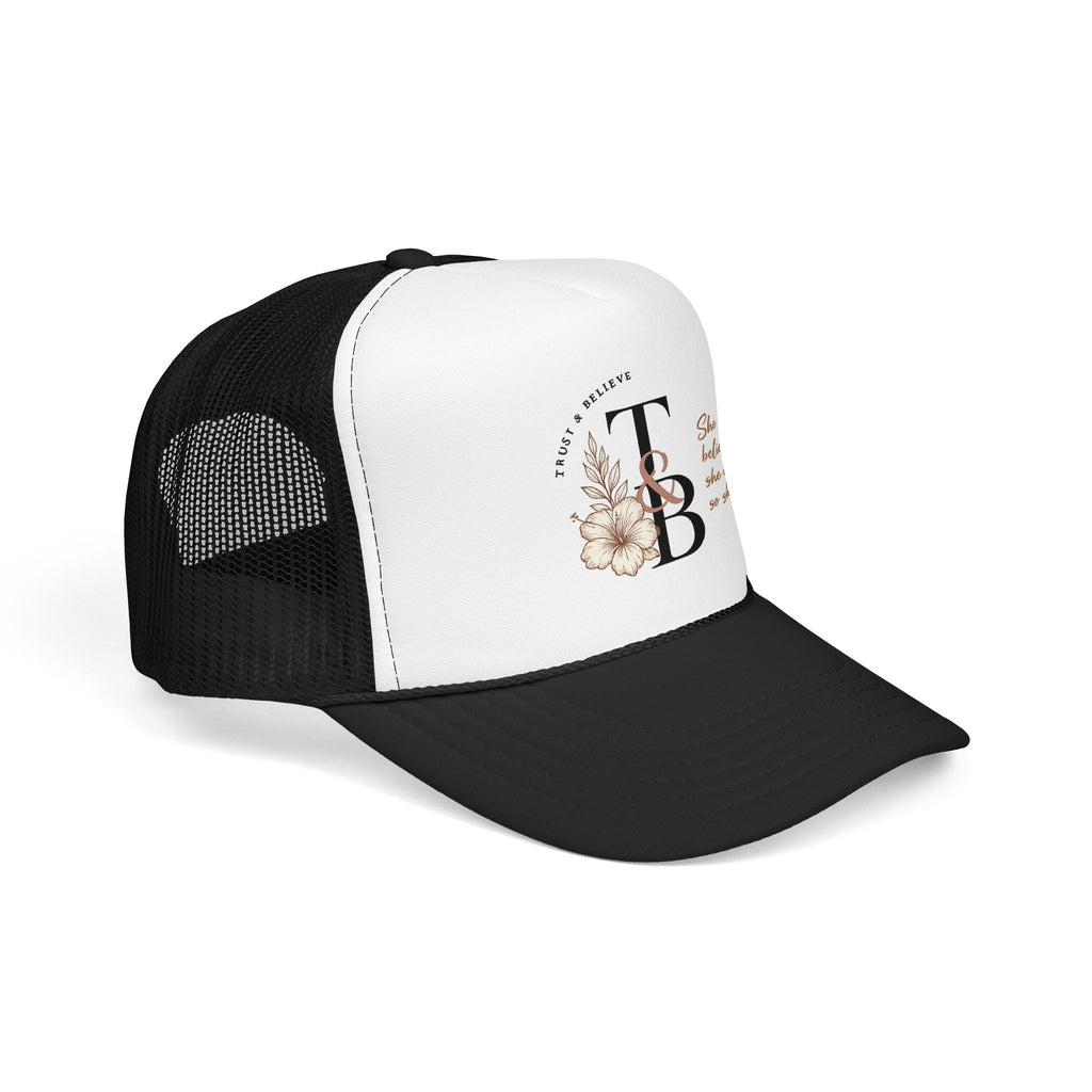 Gorra de camionero — Monograma floral 'Ella creyó que podía, así que lo hizo'