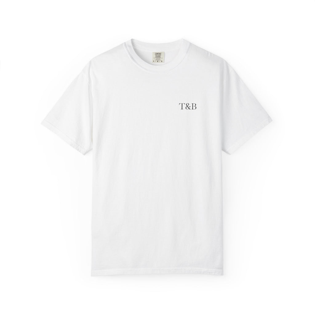 T-Shirt mit „Trust & Believe“-Grafik im Marine-Look — Kompass-Rückendruck