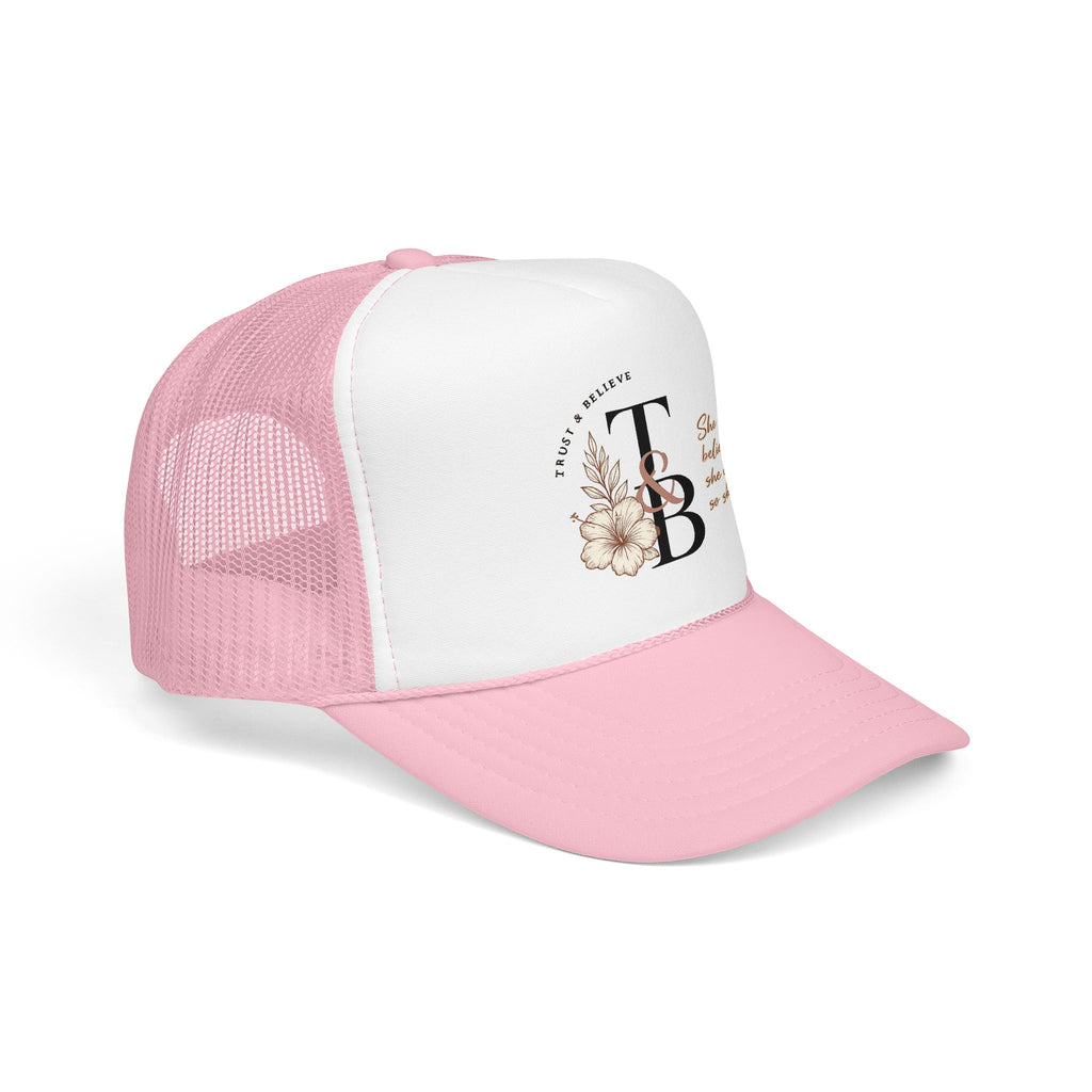 Gorra de camionero — Monograma floral 'Ella creyó que podía, así que lo hizo'