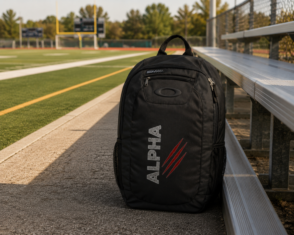 Alpha Enduro 20L Rucksack – Robuster Alltagsrucksack mit „ALPHA“-Schriftzug und Krallen-Design