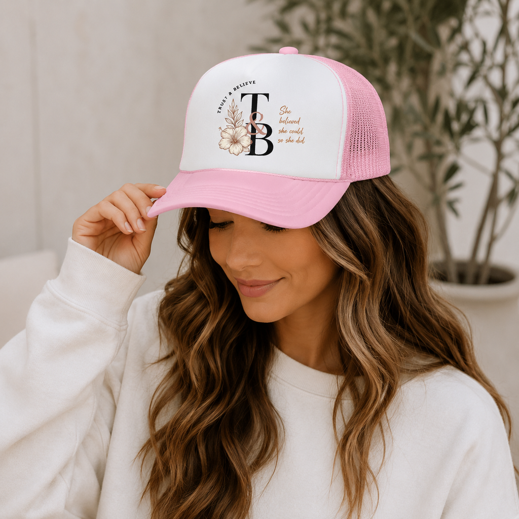 Gorra de camionero — Monograma floral 'Ella creyó que podía, así que lo hizo'