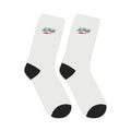 Weiße wadenlange Socken mit kleinem „Nina“-Schriftzug – legere Alltagssocken