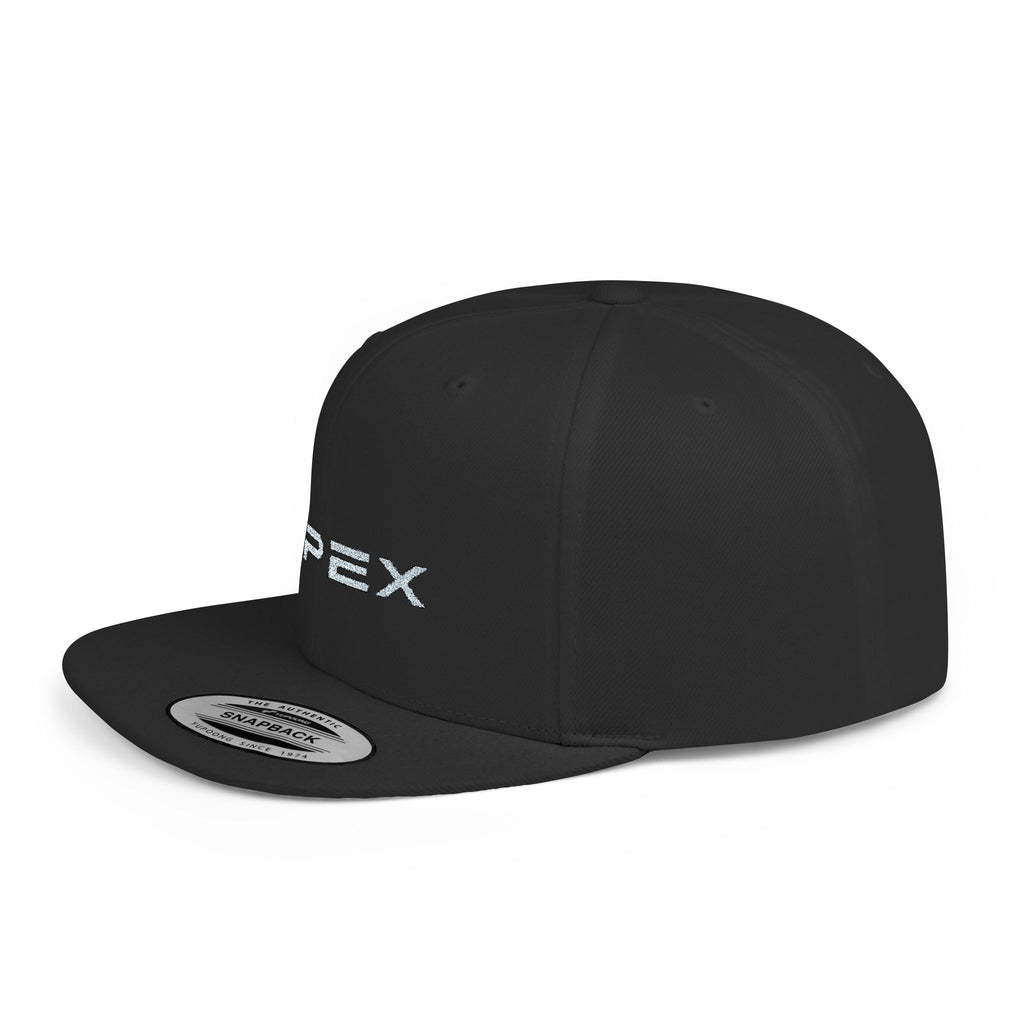 Gorra Snapback Apex Bordada de Visera Plana — Gorra Urbana Negra con Estilo