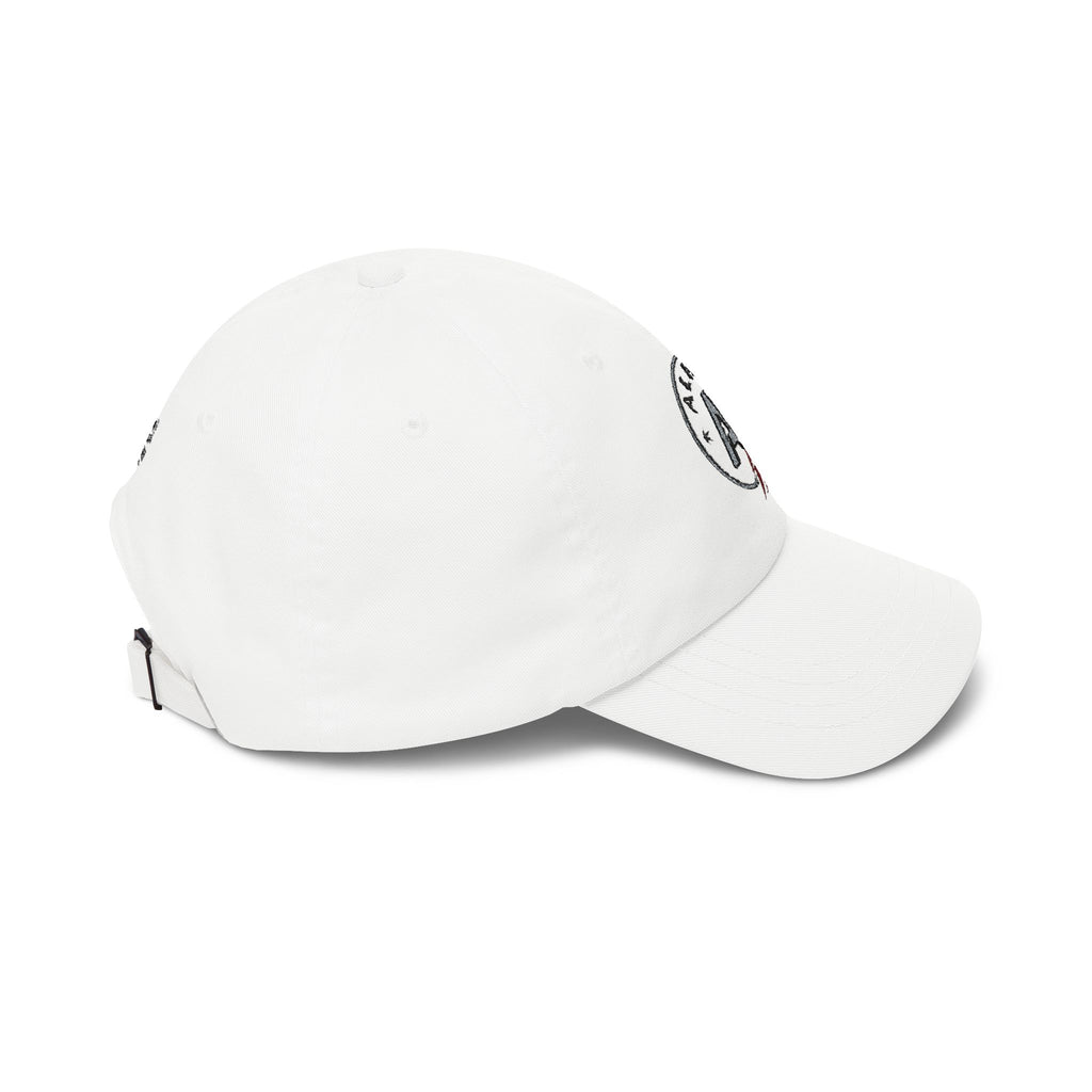 Alpha Dad Cap — Distressed „Alpha“-Emblem mit Krallenspuren